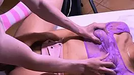 las tiernitas siempre terminan folladas duro por su maestro