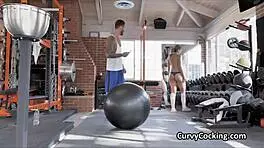 Perky teen rims cock at the gym 💪