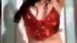Peruvian cousin dances twerking in red outfit on webcam