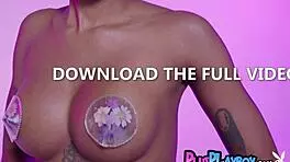 sabrea phenix poses amazingly with big tits