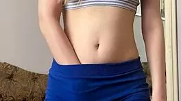 do you like my wet pussy, maiskii asks while fingering