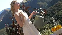 jillian janson is a natural beauty that loves to make herself cum in nature