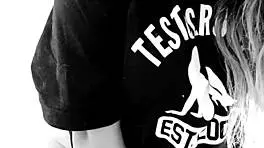 aline lopez se masturbando com vibrador para o testosterona blog