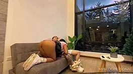 i met linda on tinder an she likes to fuck on the first date