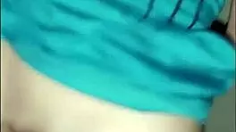 Sexo delicioso sin tabú dominando todas las poses del sexo rico con joven de18yo le encanta llevar pene por su ano final inesperado a la hora de acabar