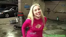 Amateur Teen Pulled To Flash Great Boobs In Public Outdoor Setting