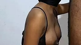 Negra Esplendida Mamando Guebo Saca La Leche Con Du Boca