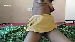 Aunt's Thirsty Smooth Pussy