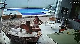 Photographer fucks friend's wife model in leaked footage.