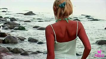 Beach beauty Arya fingers her sweet snatch till she cums hard... ugh, can't stop!