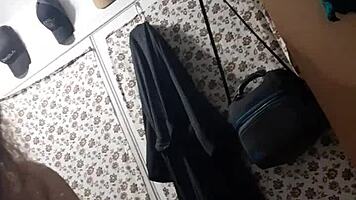 I's watchin this hot young redhead suckin cock in cosplay, it's so amazin!