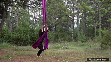 i watch kim nadara, the flexible gymnast teen, spreading her naked legs in acrobatic ballerina poses