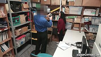 Monica Saige spreads legs for deep penetration in shop