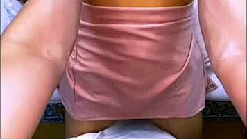 La Hijastra Era Tan Apretada Que Él Necesitó Mucho Lubricante Para Entrar Pero Una Vez Que Lo Logró Fue Un Paraíso