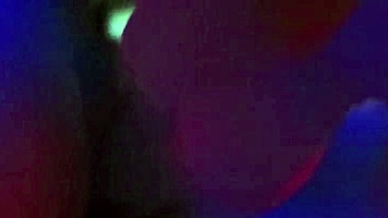 Svensk Teen 18+ Driller Sin Cremede Fisse