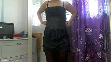 Sexy Thick Girl Shows Big Ass!