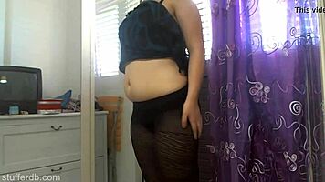 Sexy Thick Girl Shows Big Ass!