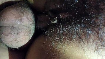 Joder, esta MILF peruana me vuelve loco en vídeo casero con lencería sexy