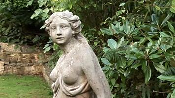 Fantastico threesome with swollen pussy, licking, and anal fingering 😍