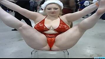 chubby blonde piggy con big booty pawg