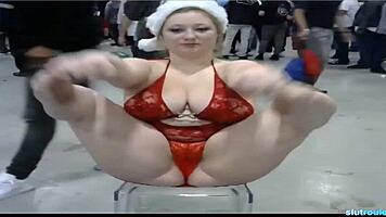 chubby blonde piggy con big booty pawg