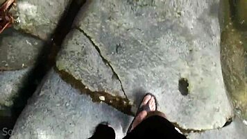 Outdoor creampie by the river almost caught in real homemade video 😏