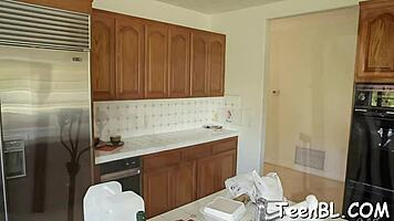 Alluring Cutie Charms Hunks Willy With Wet Deepthroat Engulfing