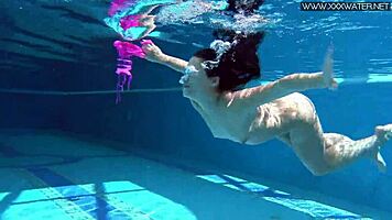 Jessica Lincoln enjoys being naked in the pool with her ex-girlfriend.