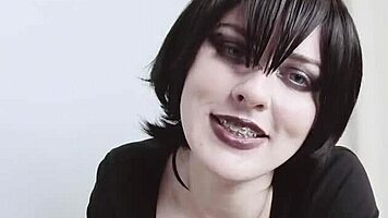 i tease you with my sexy body on halloween