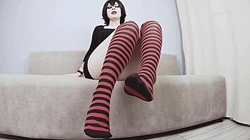 i tease you with my sexy body on halloween