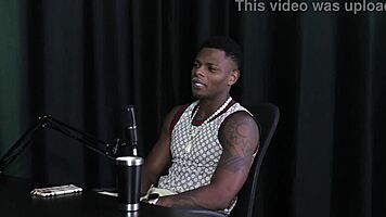 Casado Em Relacionamento Aberto Com Videos De Transsexual Que Deu Visibilidade E Swing Will Mastro Sheer Red