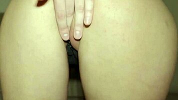 Cutie Passionate Fingering and Female Orgasm - Solo