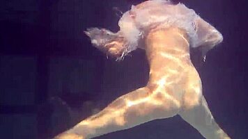 polcharova and siskina are wet horny lesbians underwater