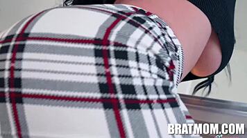 Трахай меня жестко под омелой - Дженнифер Уайт, Паркер Амброуз