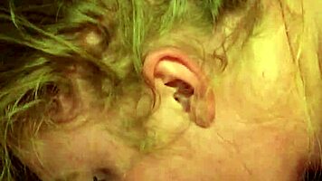 White girl sucking dick