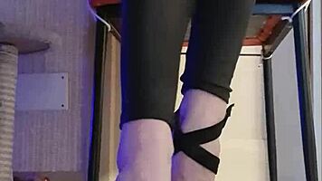 Dirty slut in black leggings fondles her fingers 😈👅