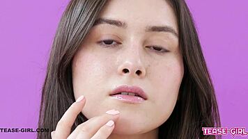 young brunette goes to casting and cums