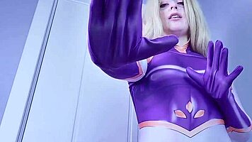 Tatlı hanım sihirli tıpaçla itaatkar orospu oluyor