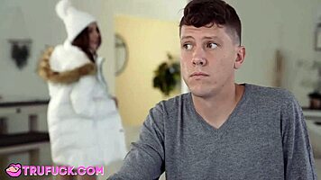 Stepsis Leaving No Stone Unturned To Seduce Her Stepbro Rion King Rissa May
