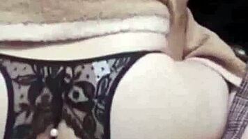 Young Man Helps Itchy Pussy