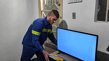 called electrician, paid with sex