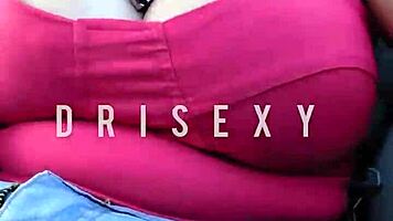 I play with my bucetinha in the app motorista car, it's so sexy