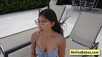 Petite Flexible Teen Slut Performs Deepthroat