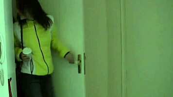 buxom teen 18+s toying pussy