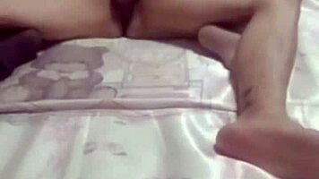青藤妹妹-人妻发骚起来小哥鸡巴块顶不住了