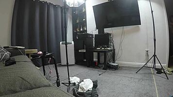 Scarlett johnson gives footjob pov to teen guy