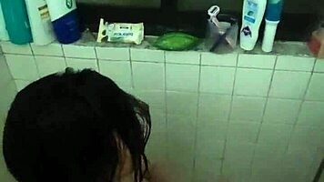 Recording Horny Stepmother Bathing, Curvy Milf Exposed