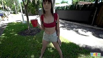 Bubble butt brunette amateur with big ass shoots first porn video outdoors.