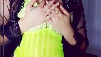 Beautiful brunette exhibitionist achieves extreme squirt and great shaking orgasm in homemade solo video