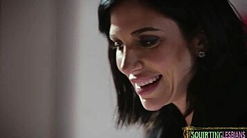 teen lezzie squirtin’ in a wild kinky 3some, oh man